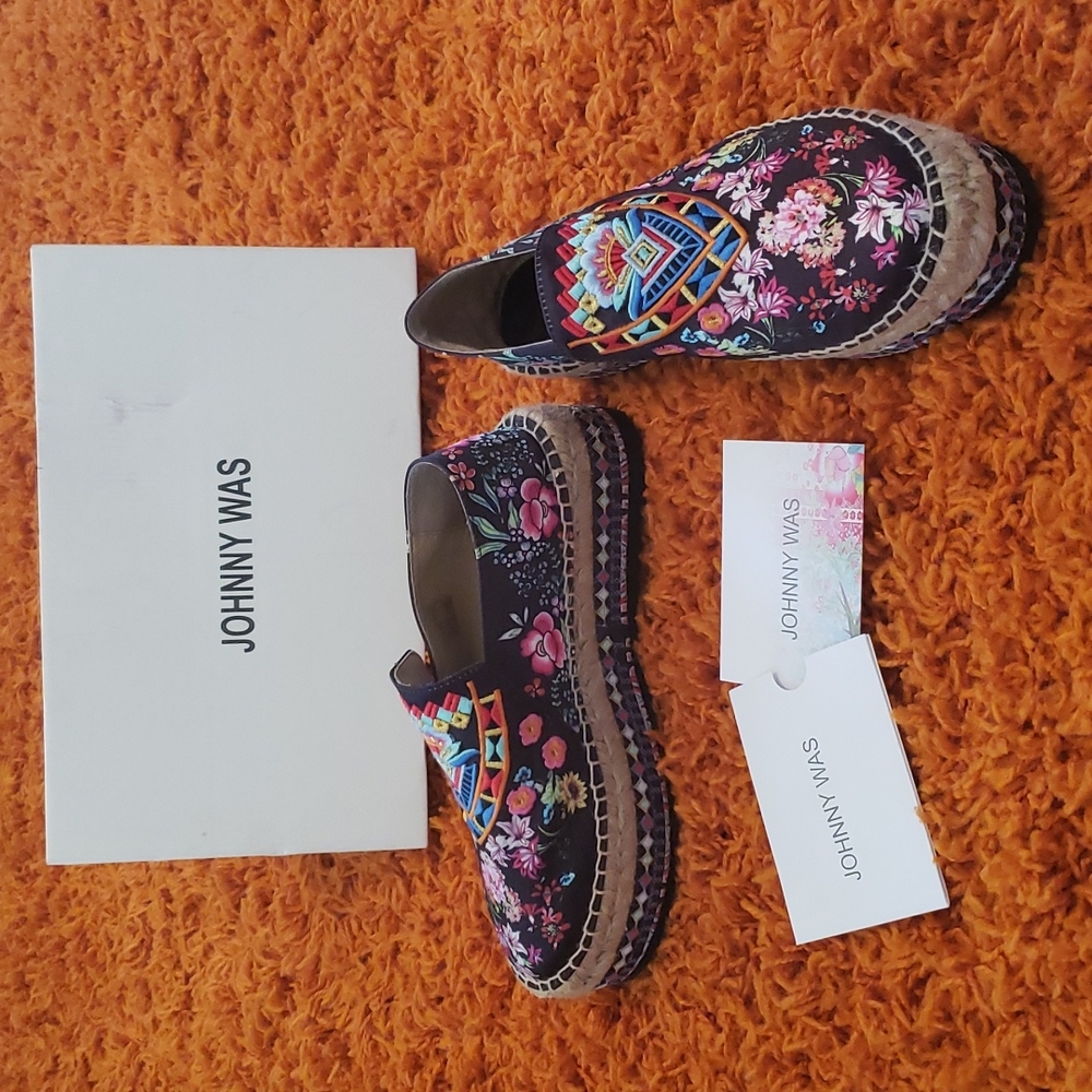 NIB Johnny Was Flat Espadrilles Sz 38